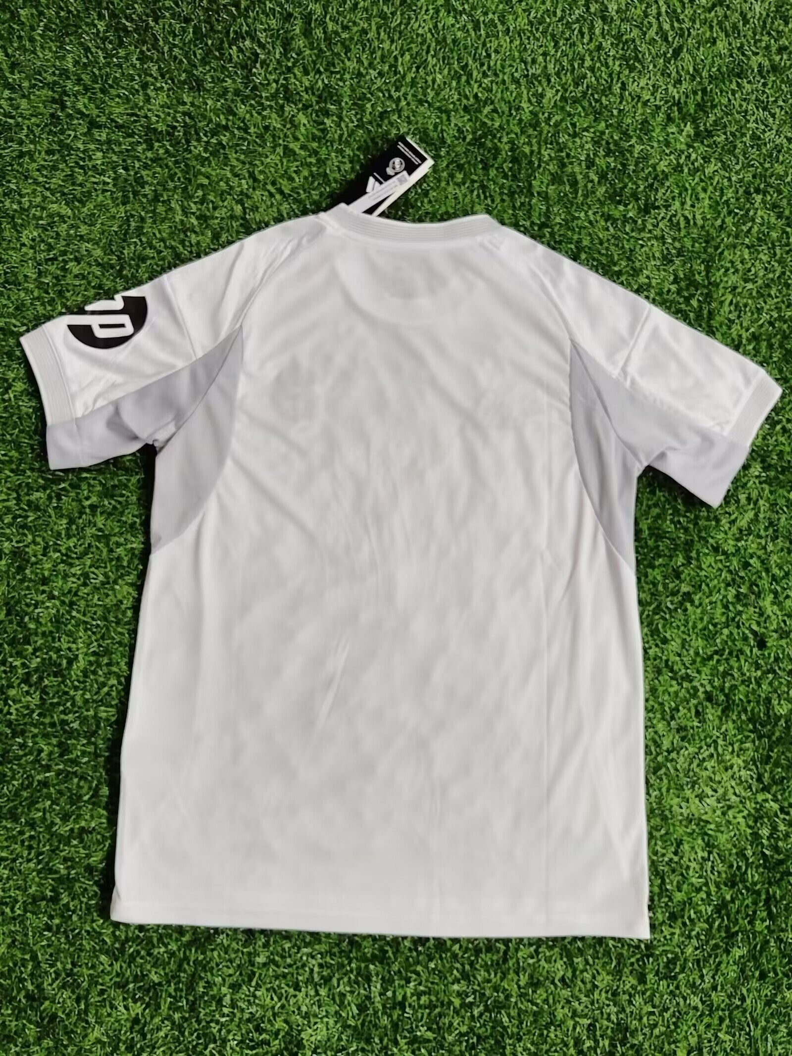 Camiseta Real Madrid Local (26/27)