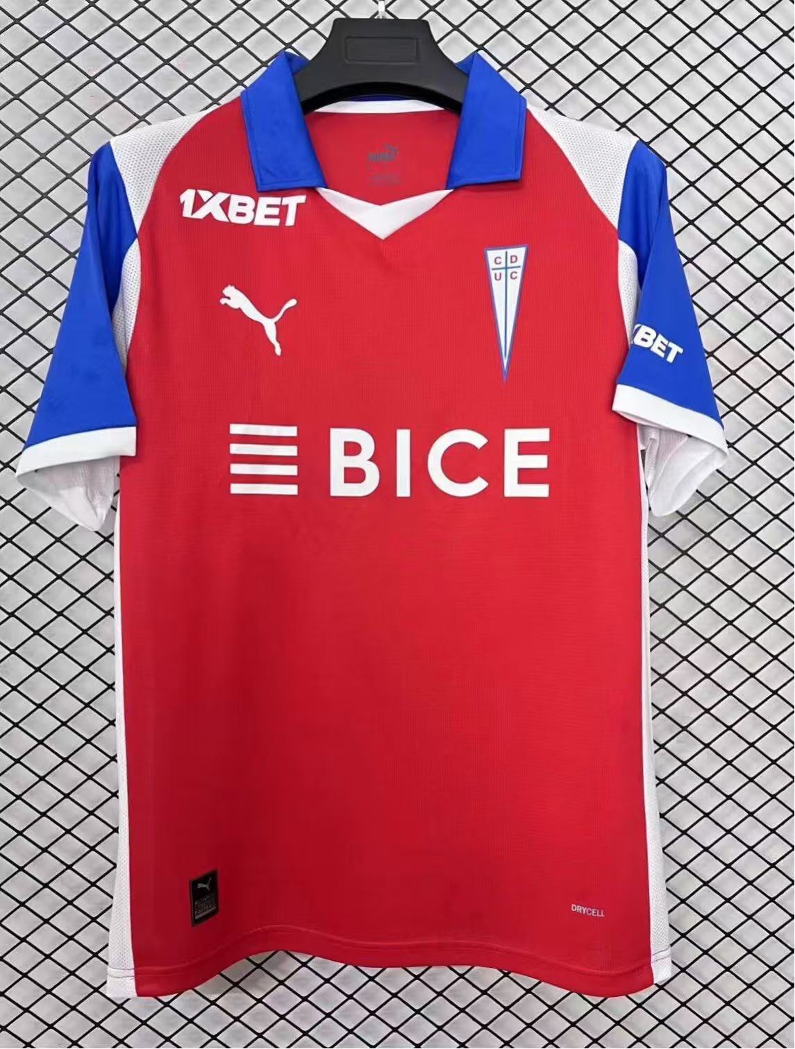 Camiseta Universidad Católica Visita 2026